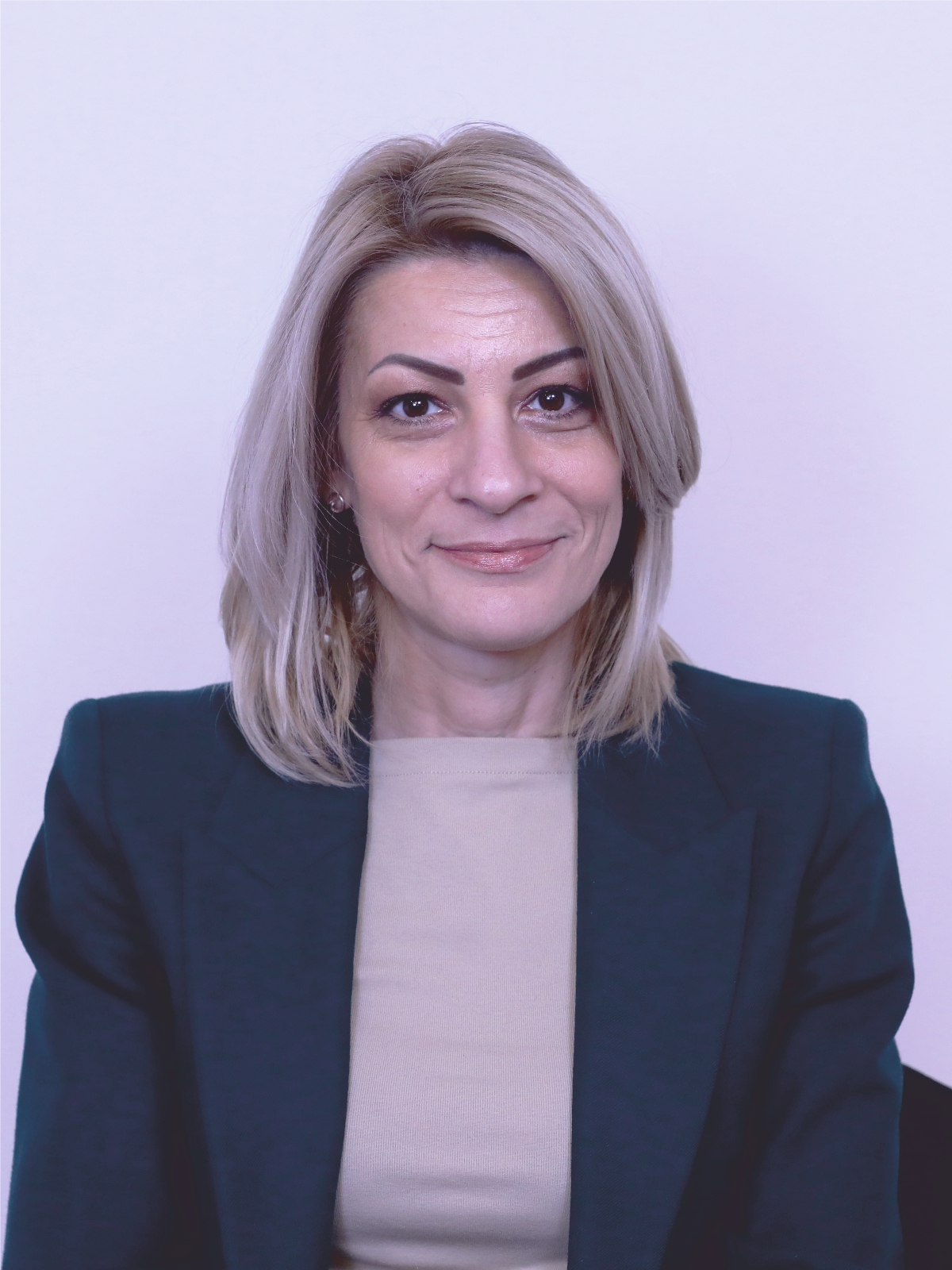 Tușa Adriana Diana